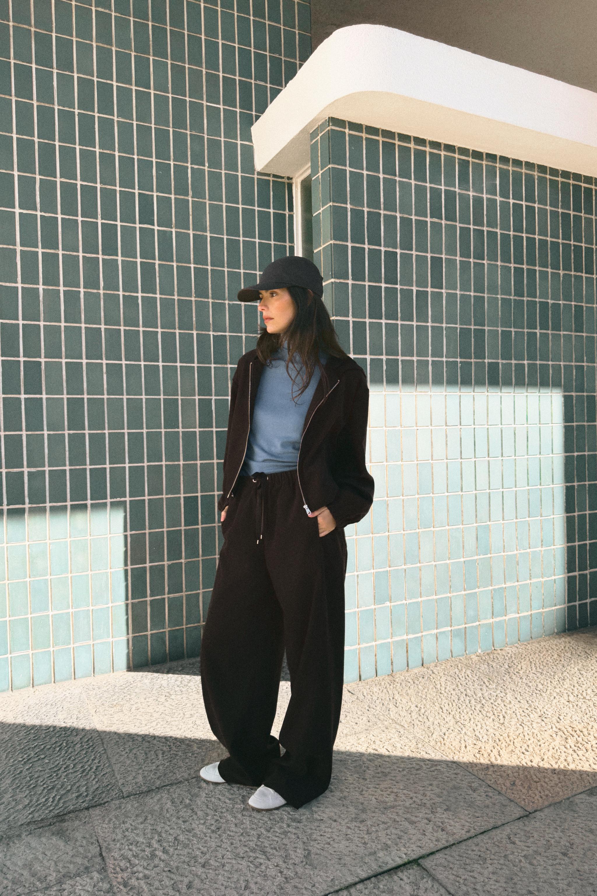 PANTALON LARGE À TAILLE ÉLASTIQUE